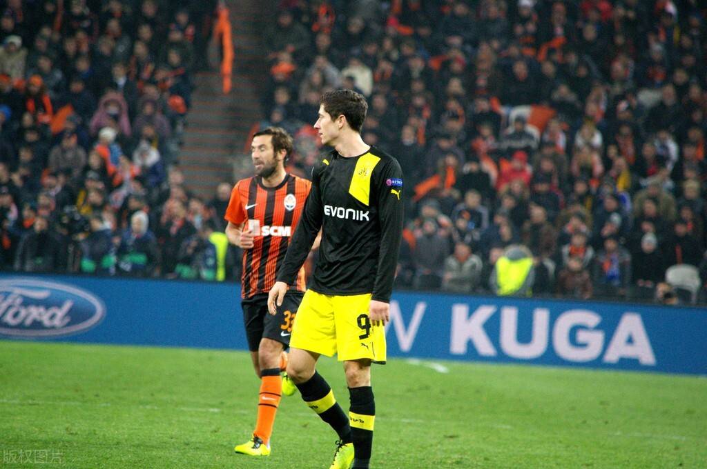 JJB-包含门兴格拉德巴赫发布备战花絮，加时末段战术微调，欧冠任务艰巨，控场能力成焦点的词条